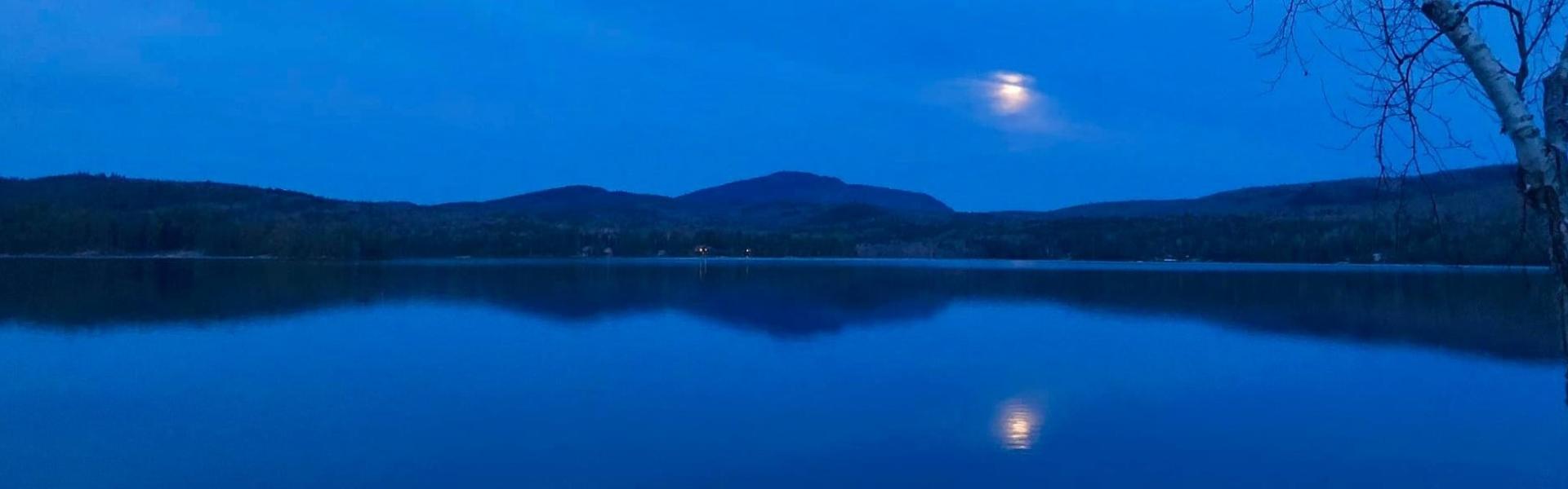 Moon on Schroon